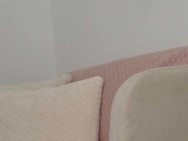 Offline Adisson-fox on BongaCams