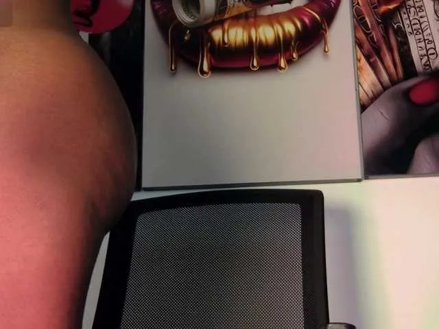 Offline aidaadams on BongaCams