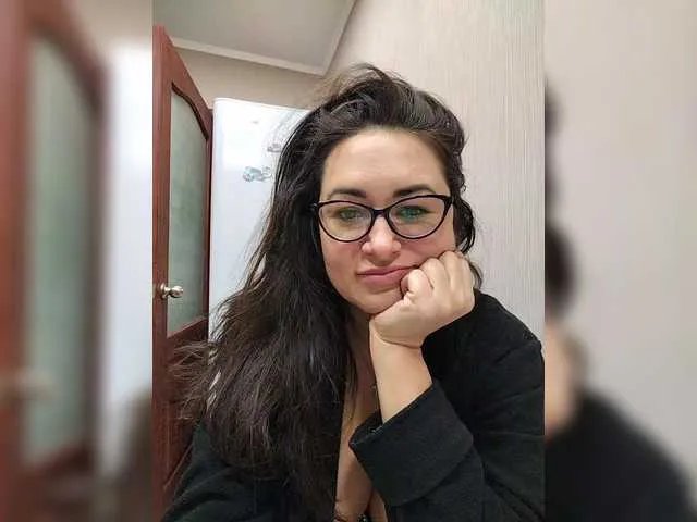 AlicaMiller — Hi  I'm Alice)  Put love) TIP menu in the free chat.  Invite to private. Pussy and toys in pvt. Lovense starts from 2 tk. Random-25. Favorite vibration 50 tokens.  