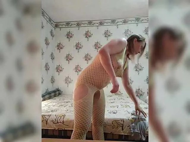 Offline Alisa-33 on BongaCams