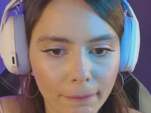 Offline Allla on BongaCams