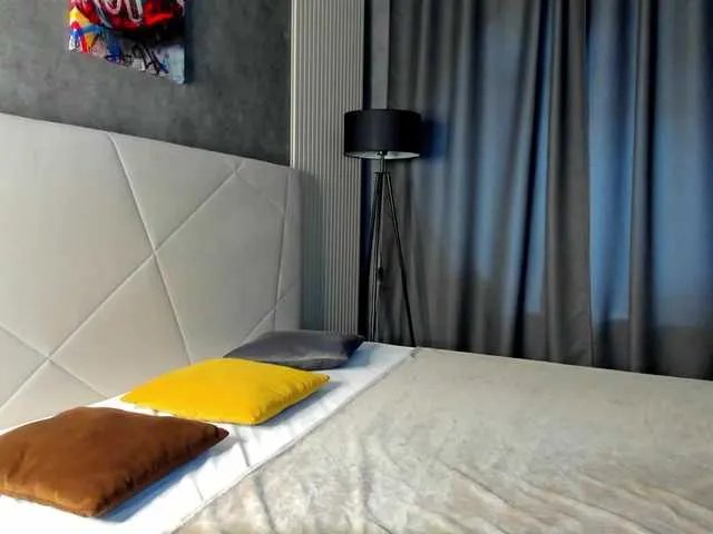 Offline AmelyLil on BongaCams