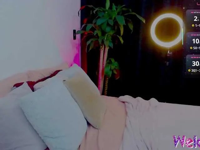 Offline Anmazing on BongaCams