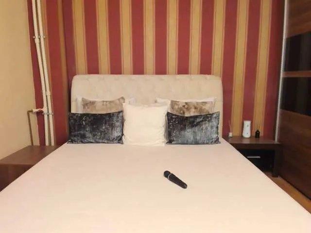 Freechat AshleyvonPage on BongaCams