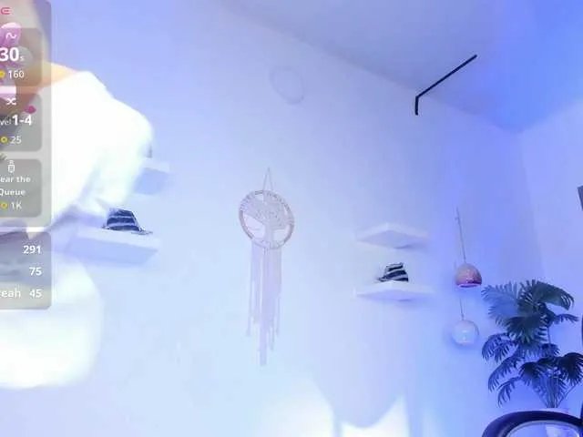 Offline Aura-cuutee on BongaCams