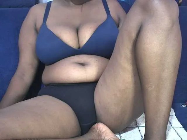 Offline bigtits-girl on BongaCams