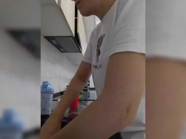 Offline Bogina2 on BongaCams