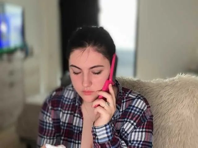 Freechat claireheart on BongaCams