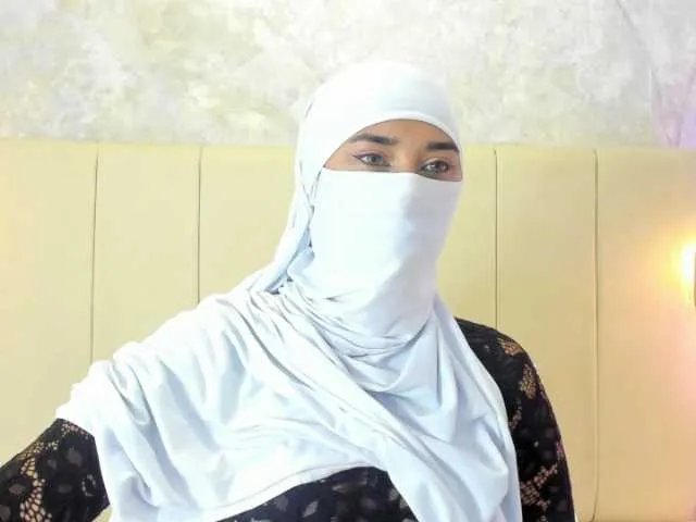 Dakshaa on BongaCams