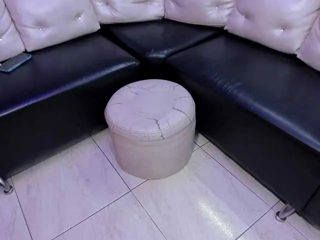 Offline Daring-Latinavip on BongaCams