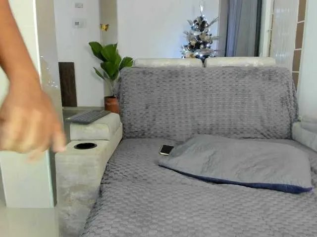 Offline DulceRomance on BongaCams