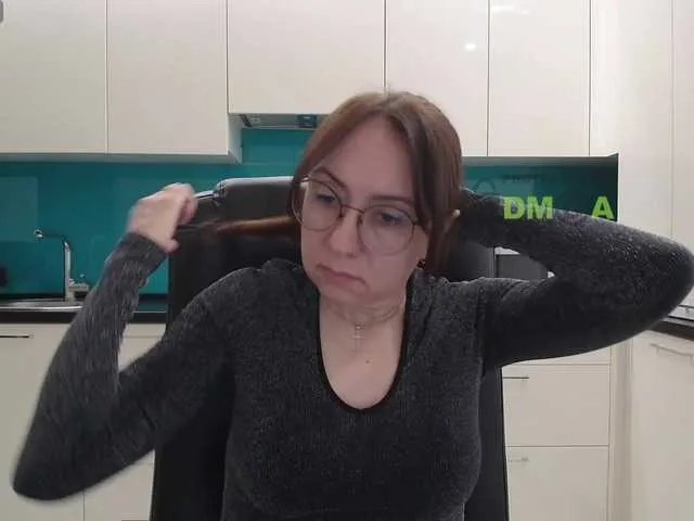 Offline dulcesiomar8 on BongaCams