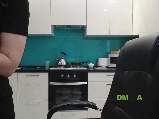 Offline dulcesiomar8 on BongaCams