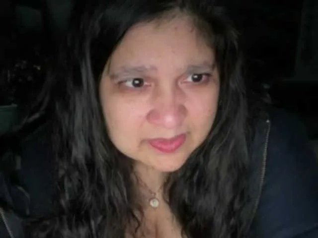 Offline DUMBHOEMELANIE on BongaCams