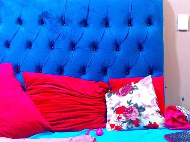 Offline Ebonycandy10 on BongaCams