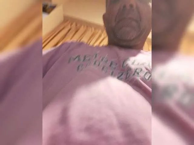 Offline Elei2345 on BongaCams