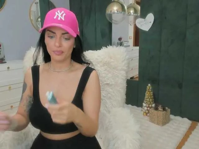 Offline ElisaBaxter on BongaCams