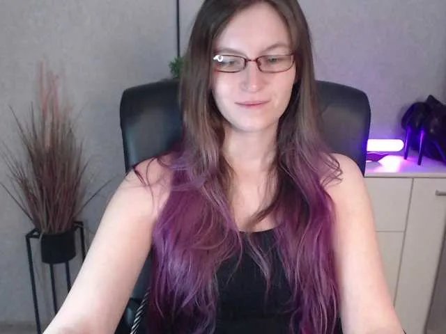 Offline EmmaHeart on BongaCams