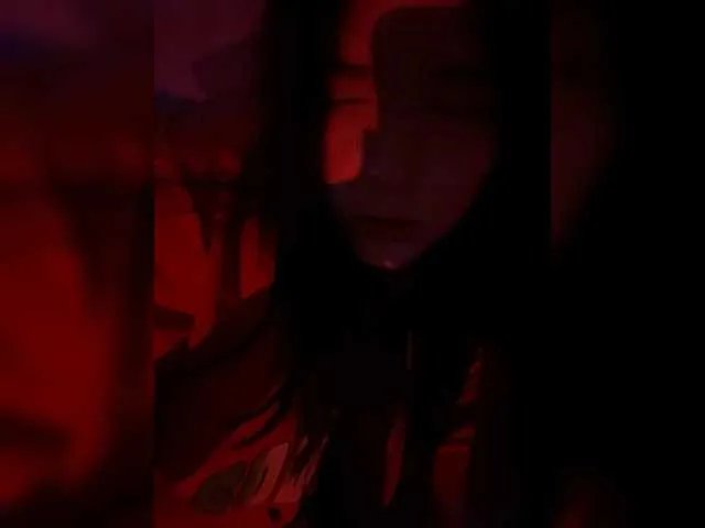 Offline emog1rl on BongaCams