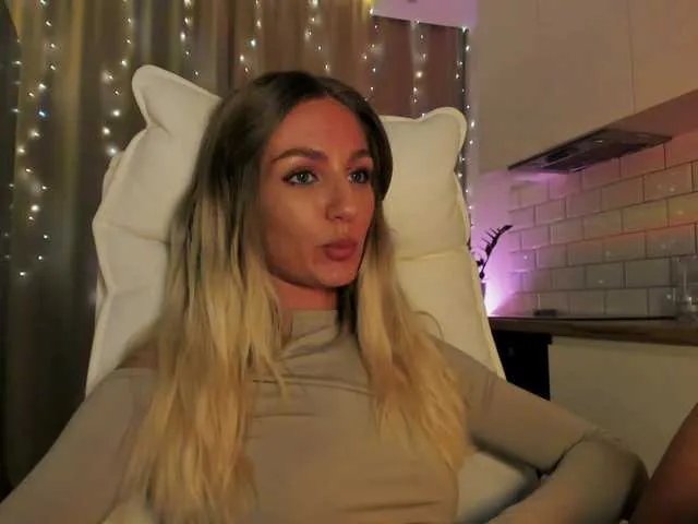 Offline EnlivenLuv on BongaCams