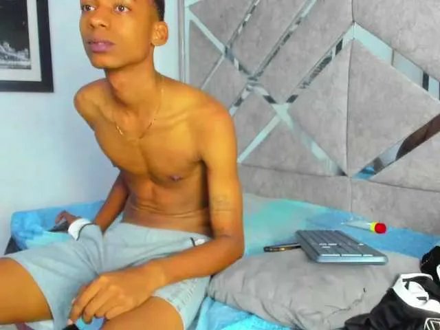 Offline EvaxEmma on BongaCams