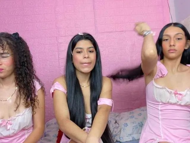 Offline farianaall on BongaCams