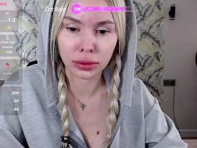 Offline Foxymoxy19 on BongaCams