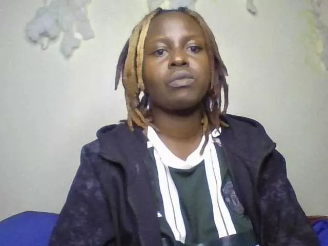 freakcurvy8 on BongaCams