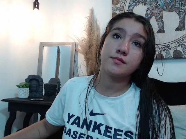 GagingZhara on BongaCams 