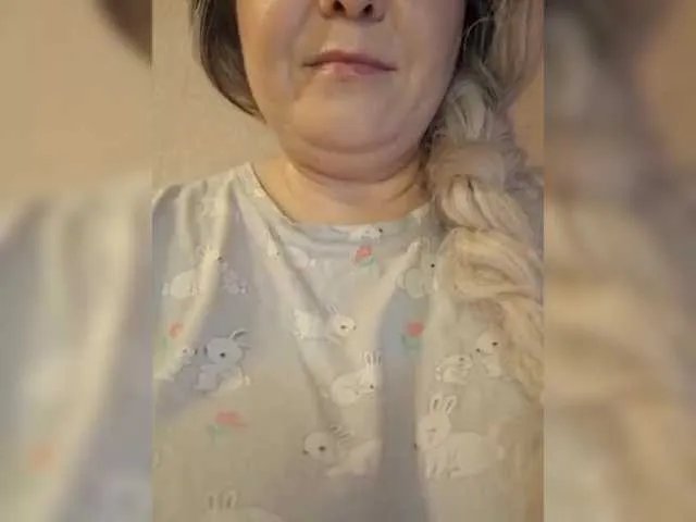 Offline HaisonEris1 on BongaCams