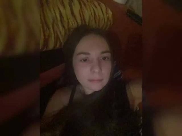 Offline HelgaLeo on BongaCams