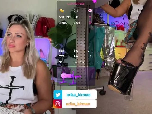 Offline HomePussy1 on BongaCams