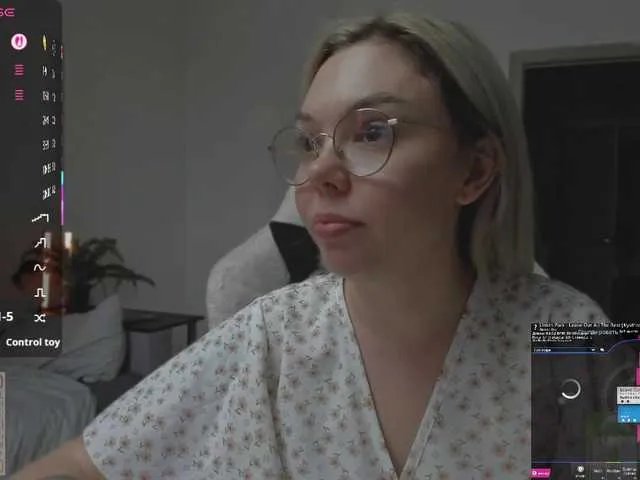 Offline hotbabatopp on BongaCams