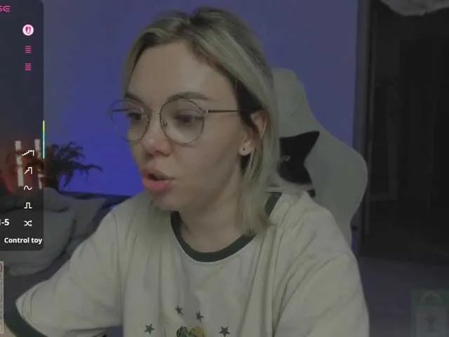 Offline hotbabatopp on BongaCams