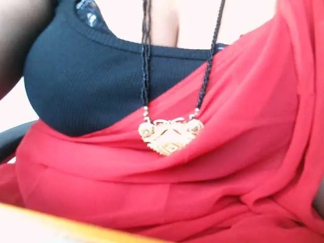 Offline hotpavitra on BongaCams