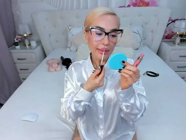 Freechat HottieSweetBritney on BongaCams