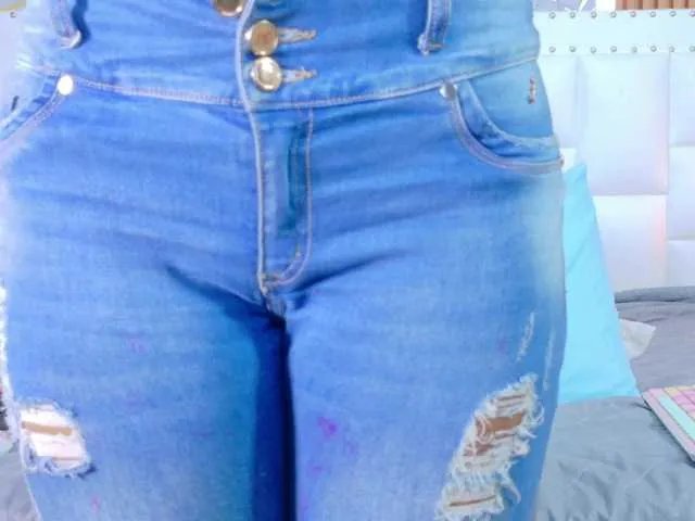 Indiancutiie on BongaCams 