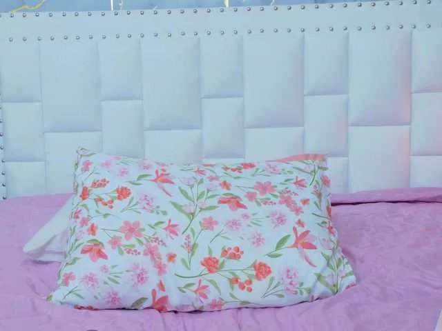 Indiancutiie on BongaCams 