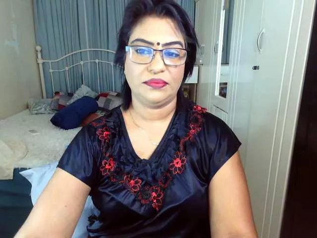 Offline indiandelight001 on BongaCams