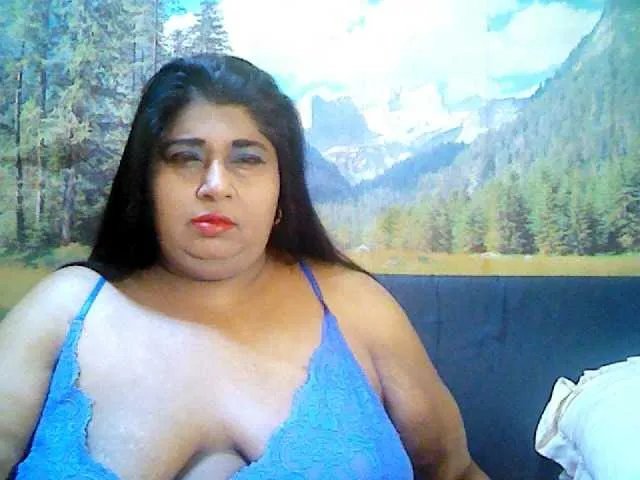 Offline indianhoney on BongaCams