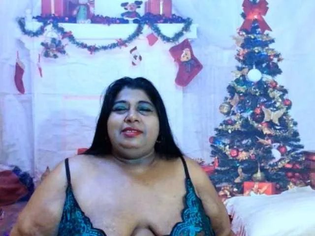 Offline indianhoney on BongaCams