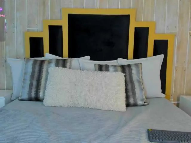 Offline isabellasouza on BongaCams