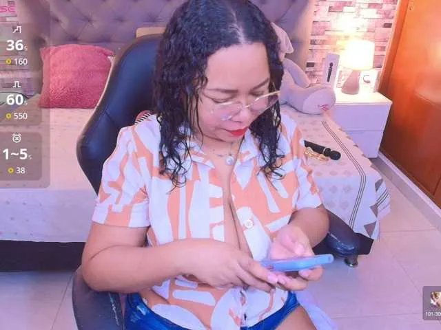 Offline italy-boobs on BongaCams