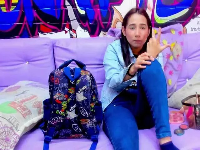 Offline jessi-and-boy on BongaCams