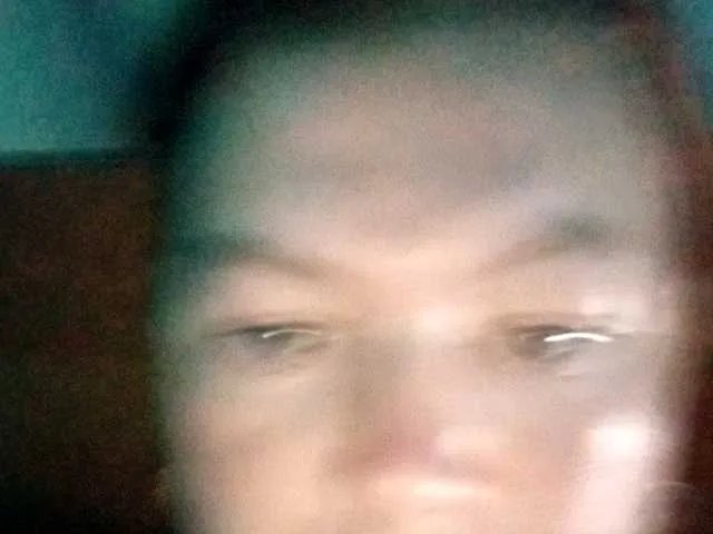 Offline Juliamad on BongaCams