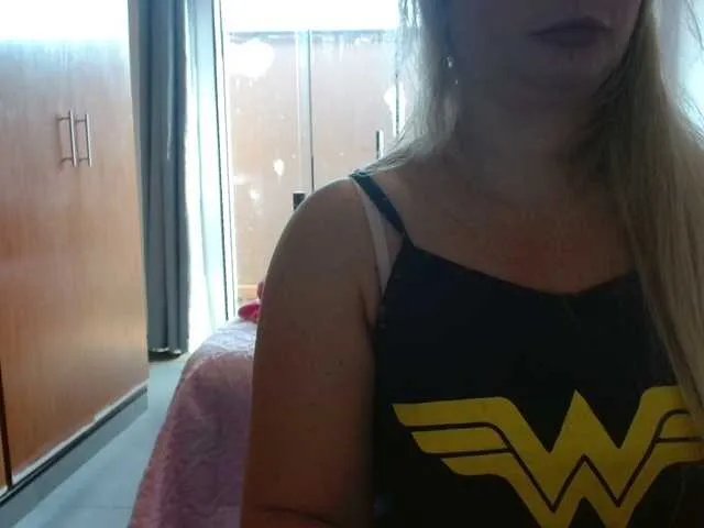 Freechat Jussara-Milf on BongaCams