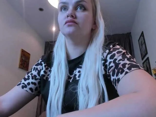 Offline KamillaJei on BongaCams