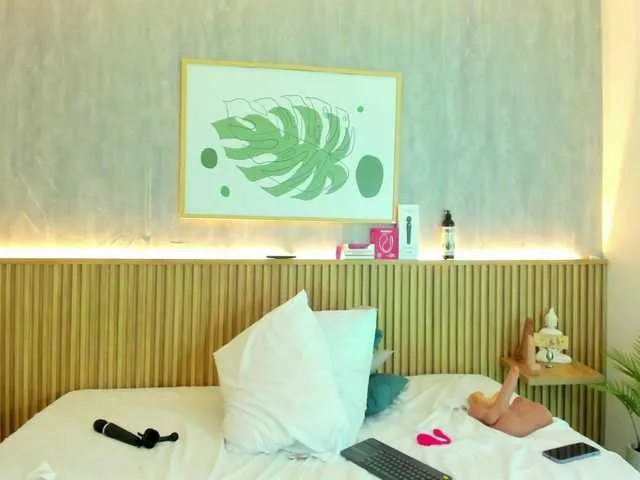 Offline kenya-stone on BongaCams