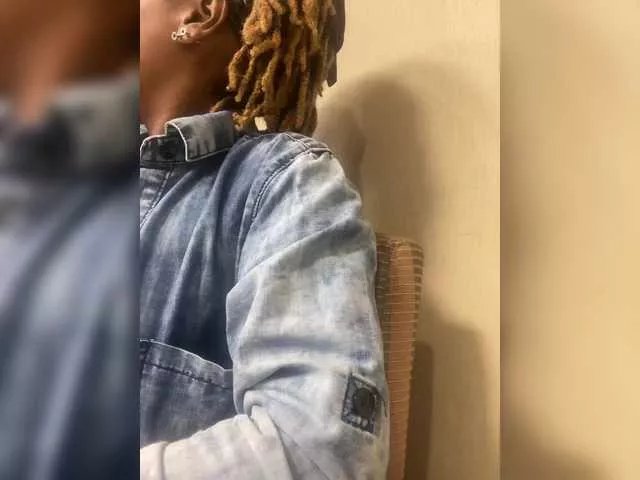 Offline Kiarichikito1 on BongaCams