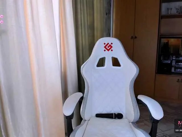 Offline kikiiimorazzz on BongaCams